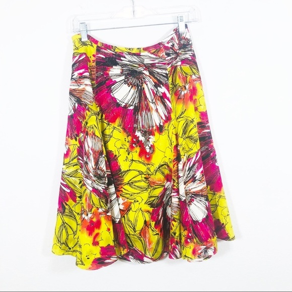 St John š„SALEš„silk blend A line floral skirt Sz 4 gorgeous - Picture 2 of 6